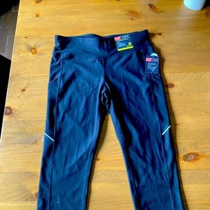 Sport pants 3/4. Capri Mid Rise